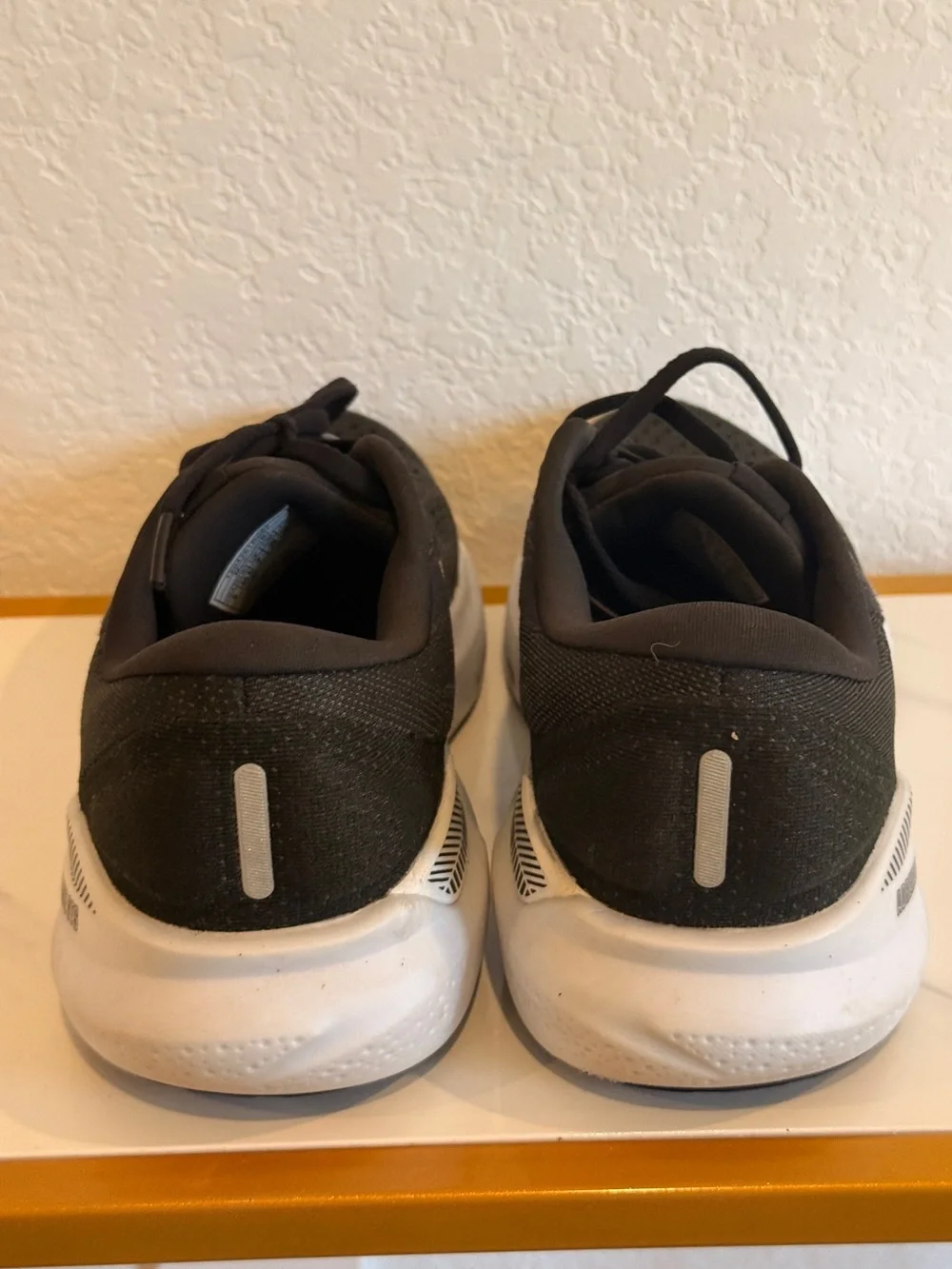 Brooks Adrenaline GTS Men's Running Shoes - Black with White Accents